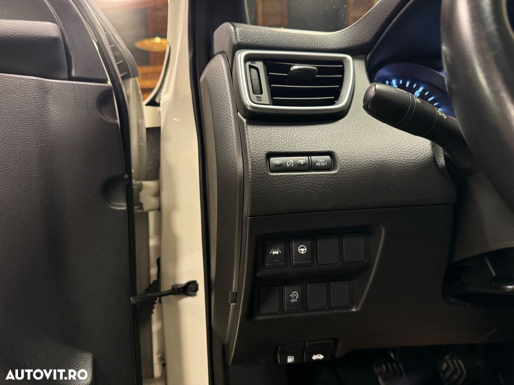 Nissan Qashqai 1.5 DCI TEKNA+ - 12