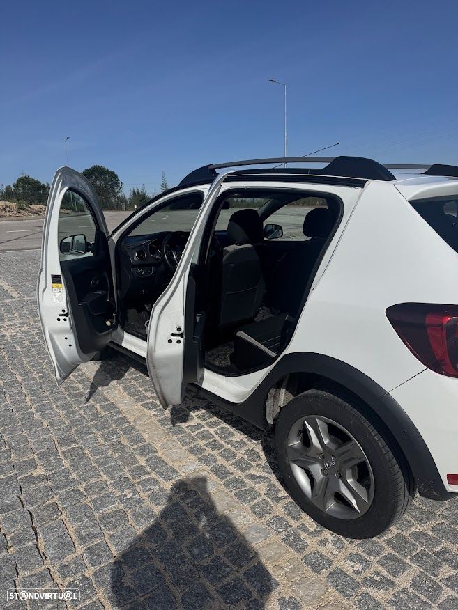 Dacia Sandero 1.5 dCi Stepway 105g - 4