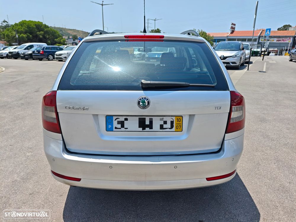 Skoda Octavia 1.6 TDI Sportline - 3