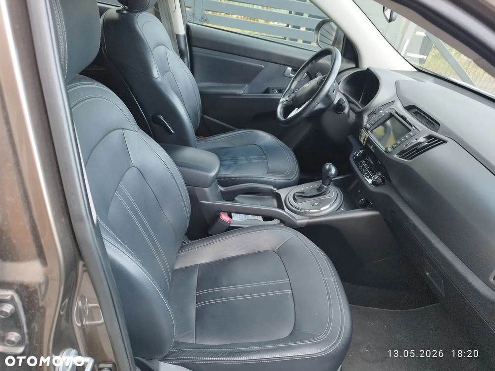 Kia Sportage 2.0 CRDI 4WD Automatik Dream-Team Edition - 6
