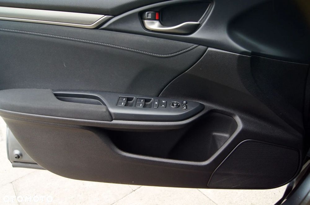 Honda Civic 1.0 i-VTEC Turbo Executive - 28