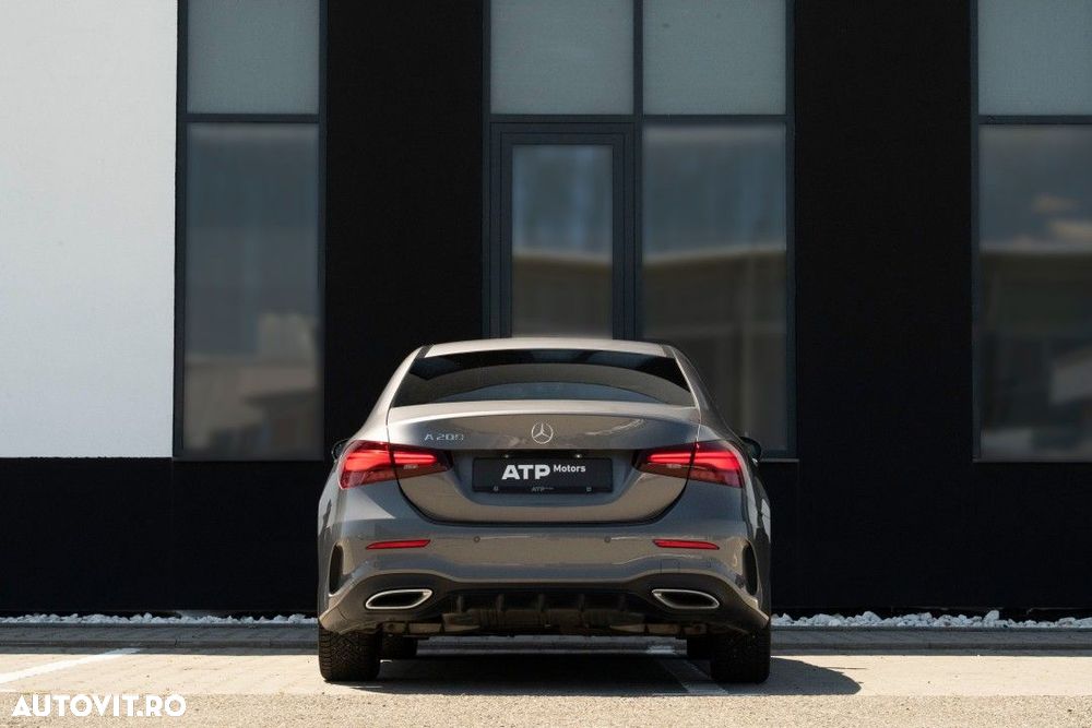 Mercedes-Benz A 200 - 25