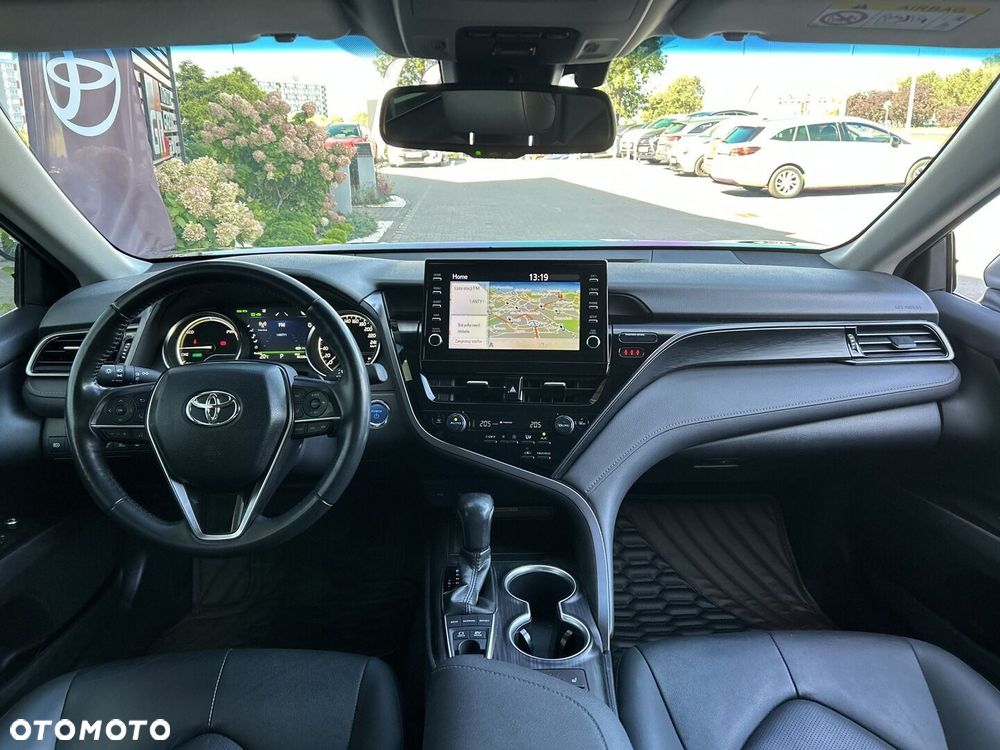 Toyota Camry 2.5 Hybrid Executive CVT - 12