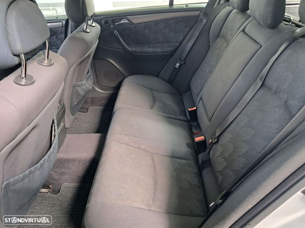 Mercedes-Benz C 220 CDi Avantgarde - 10