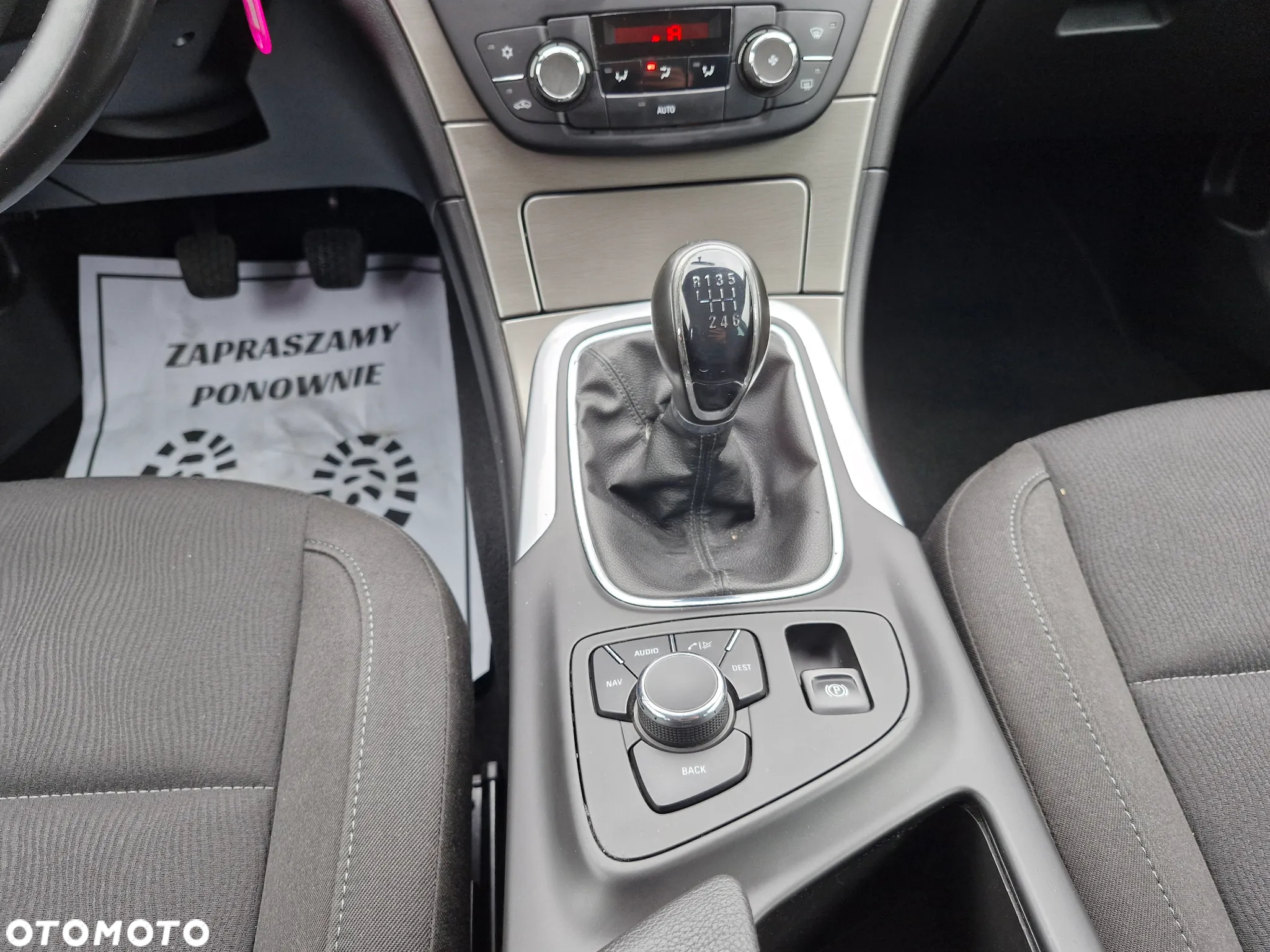 Opel Insignia - 28