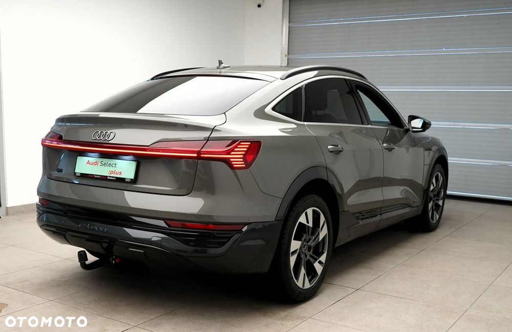 Audi Q8 Sportback e-tron - 7