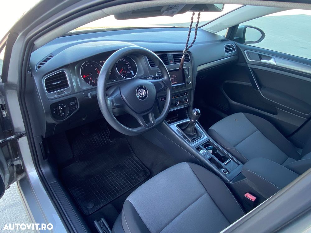 Volkswagen Golf 1.2 TSI BMT Comfortline - 8