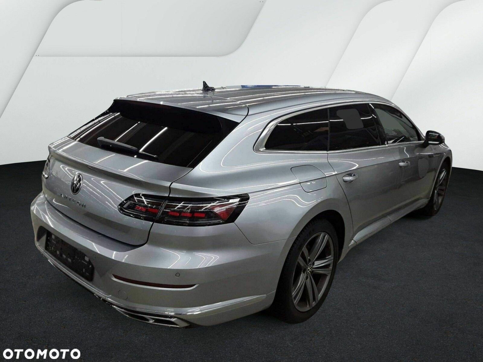 Volkswagen Arteon 2.0 TSI R-Line DSG - 2