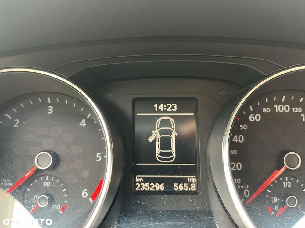 Volkswagen Jetta 2.0 TDI DPF BMT Comfortline - 11