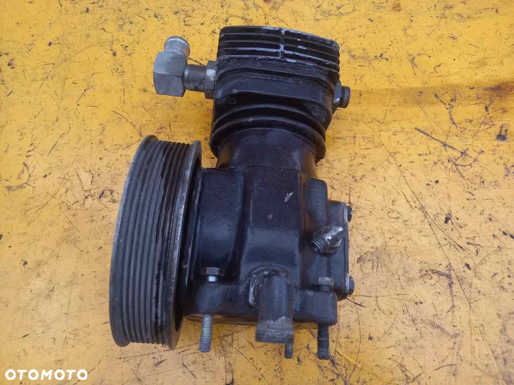 Kompresor sprężarka powietrza układu pneumatycznego FiatAgri G210 - 1