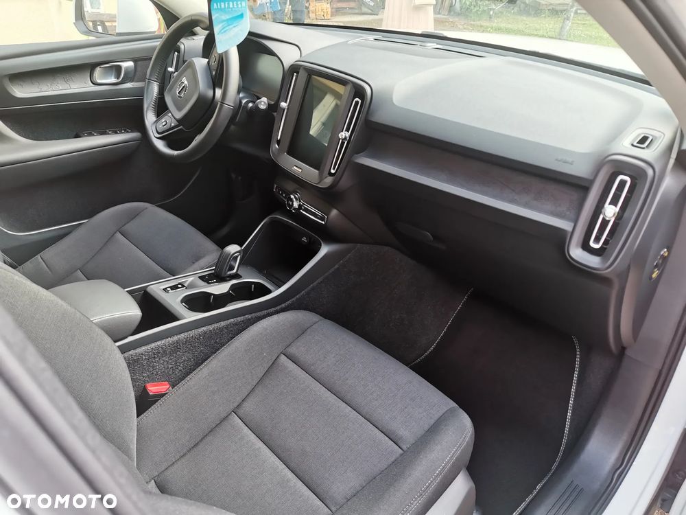 Volvo XC 40 T3 - 10