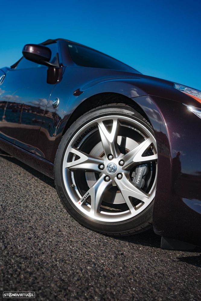 Nissan 370 Z Pack AS CB AT - 17