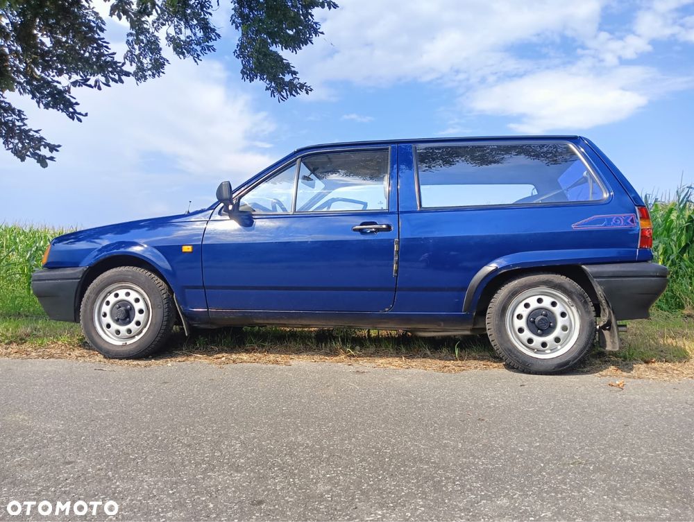 Volkswagen Polo - 4