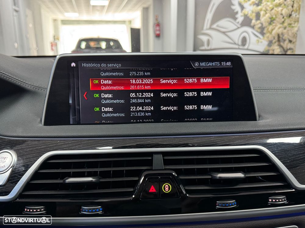 BMW 740 d xDrive Pack M Auto - 43