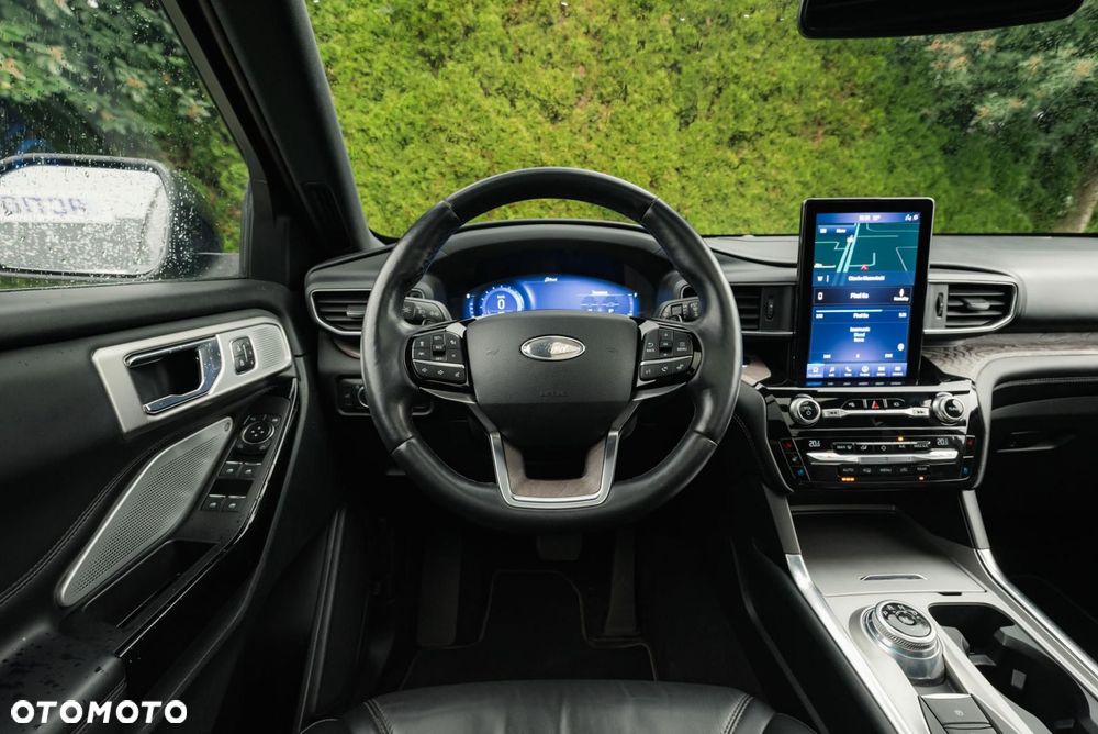 Ford Explorer - 12