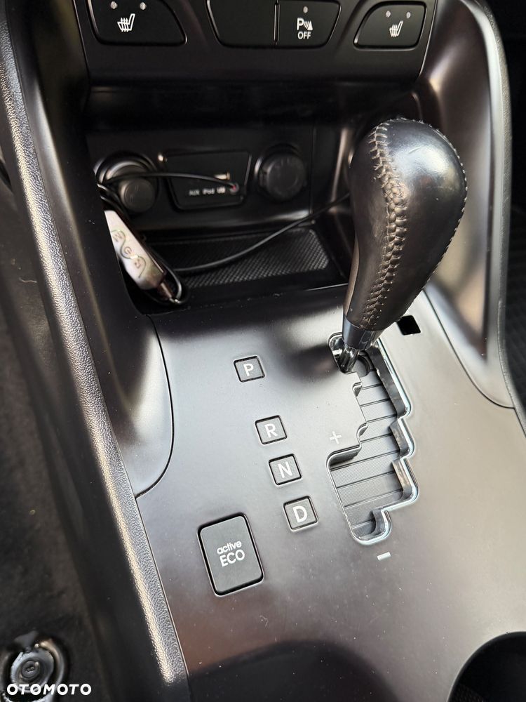 Hyundai ix35 2.0 CRDi 4WD Automatik Premium - 20