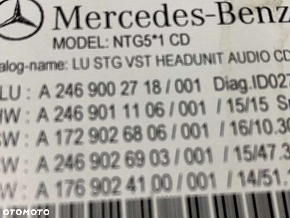 MERCEDES 246 lift 117 gla radio A 2469002718 - 3