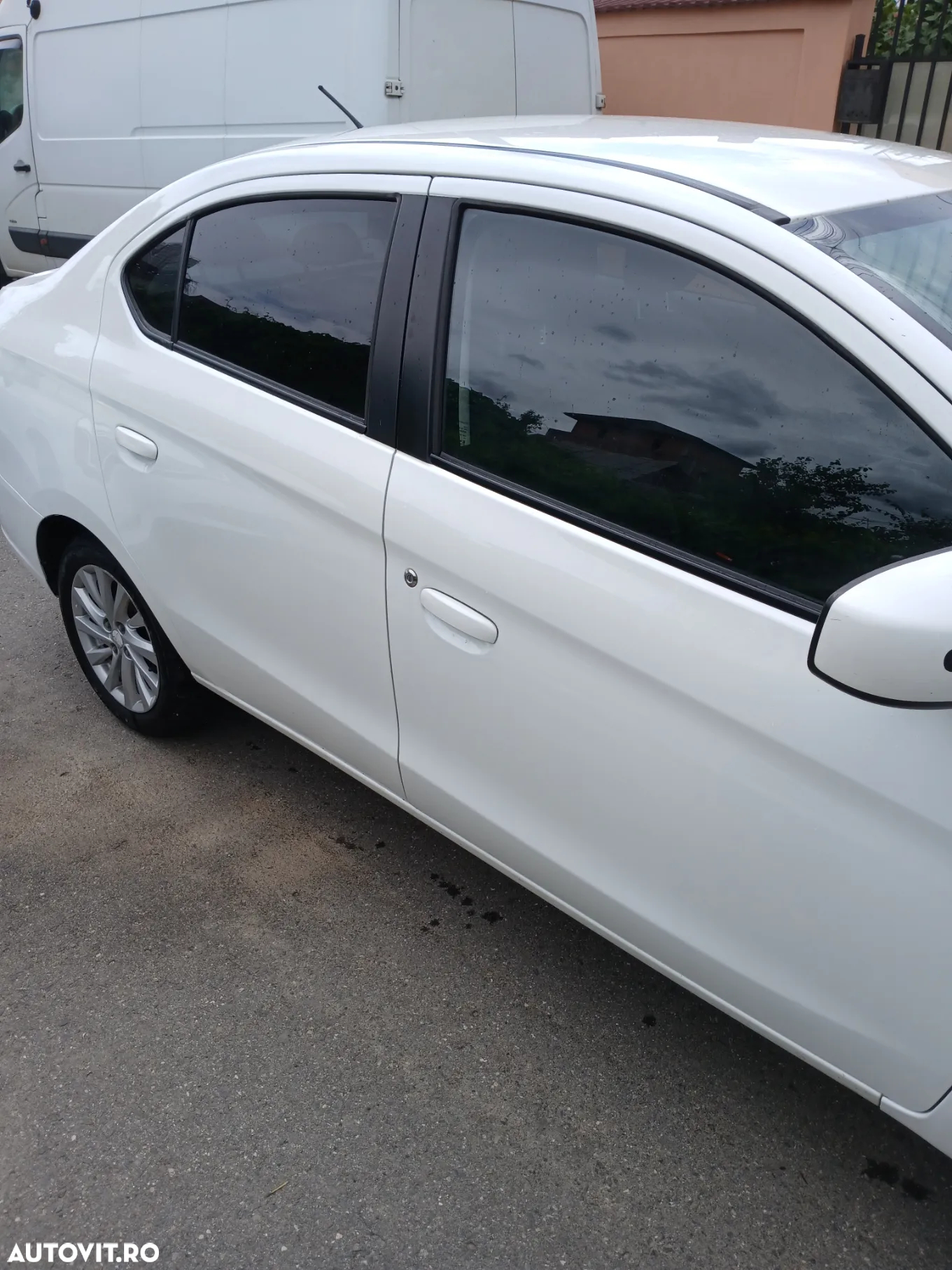 Mitsubishi Mirage - 4