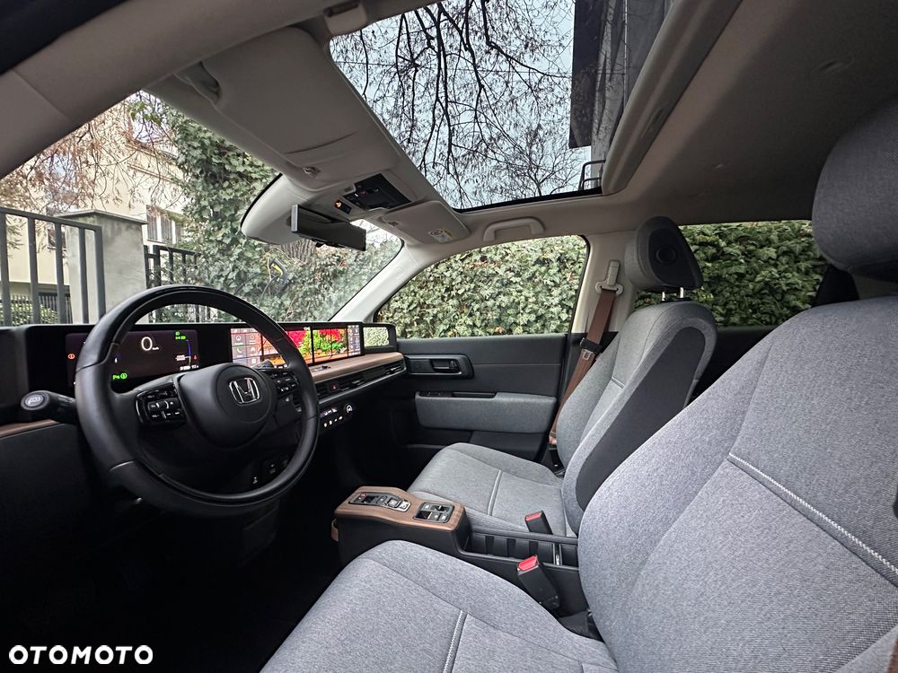 Honda e Advance (17") - 11