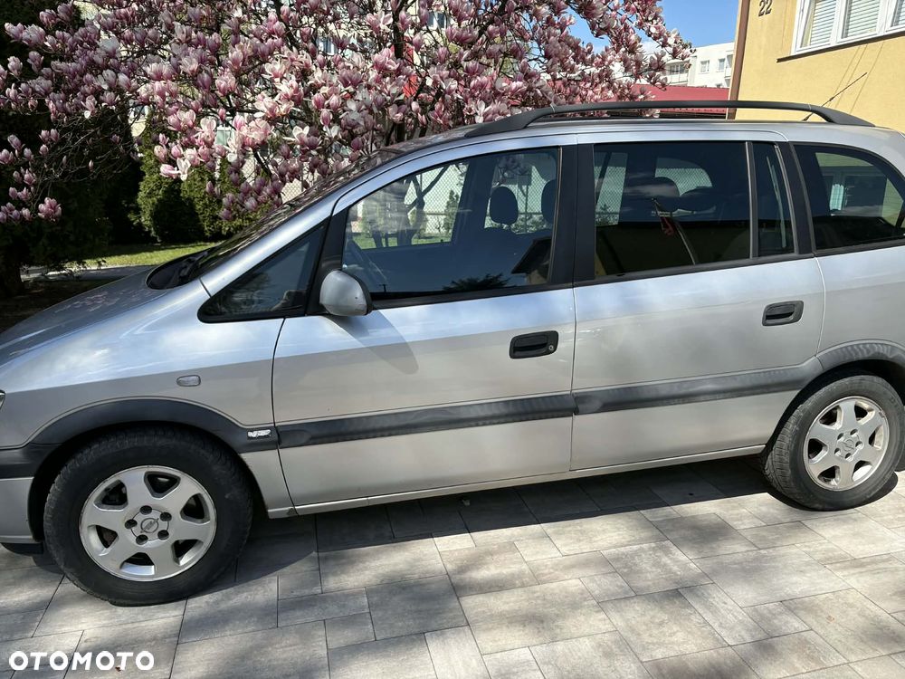 Opel Zafira 1.8 16V Elegance - 3