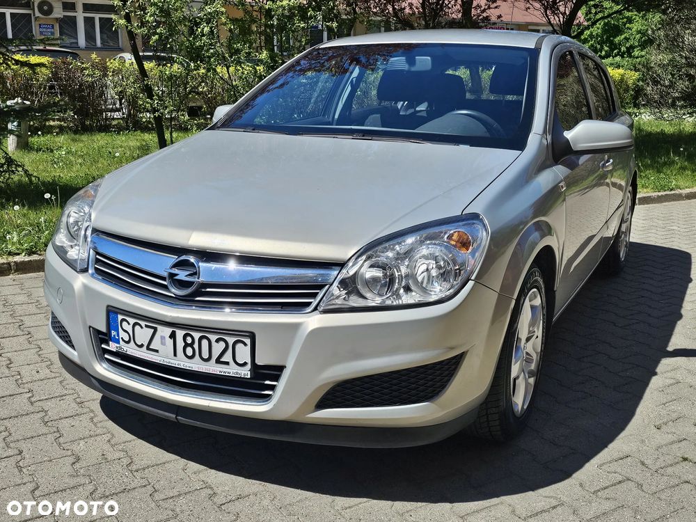 Opel Astra 1.6 Enjoy - 2