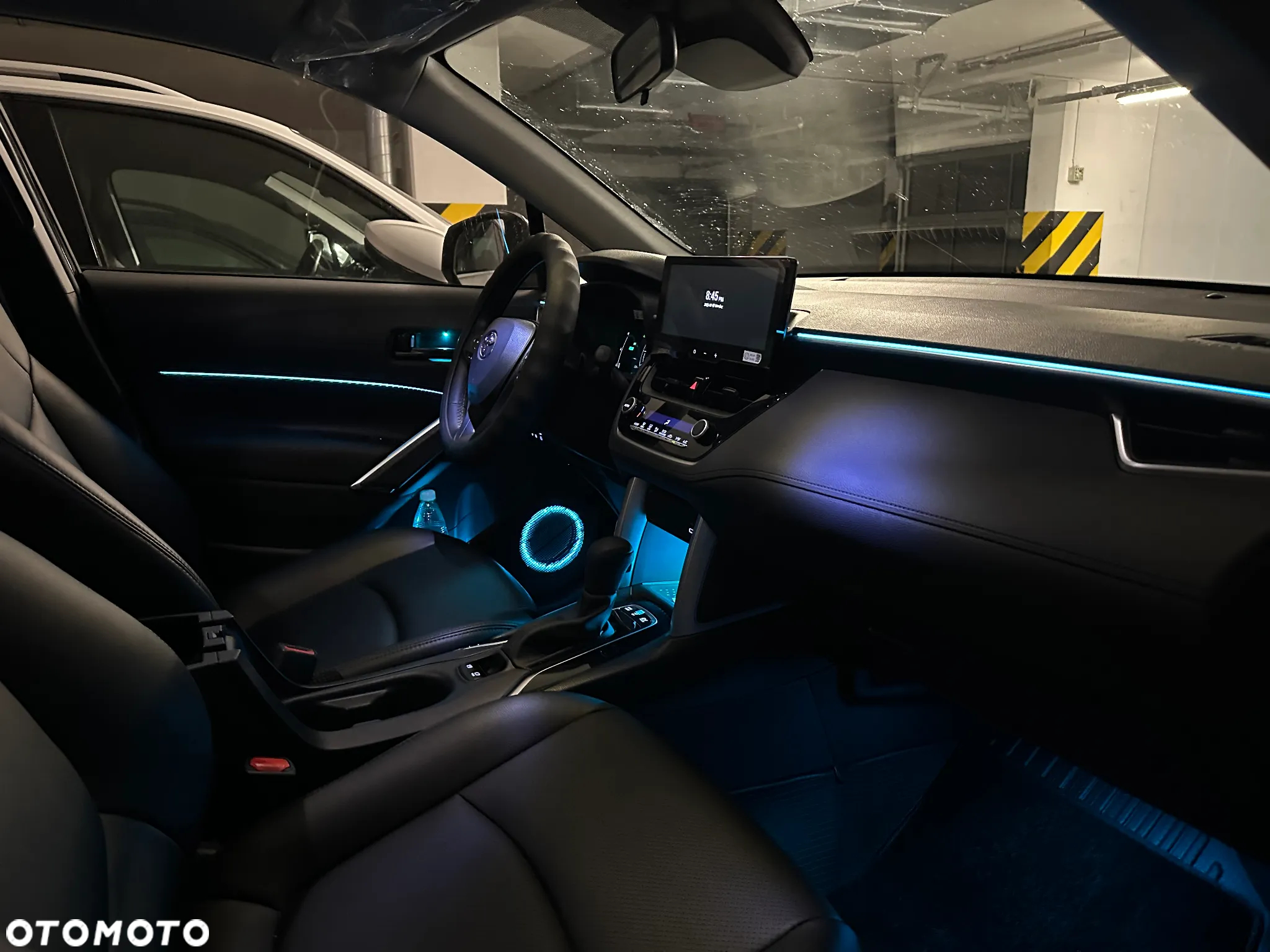 Toyota Corolla 2.0 Hybrid Lounge - 11
