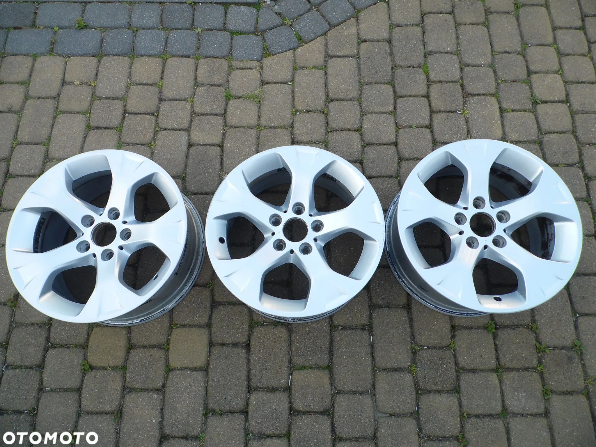 Felga 17'' 5x120 BMW 6789140 7,5x17 ET34 - 1