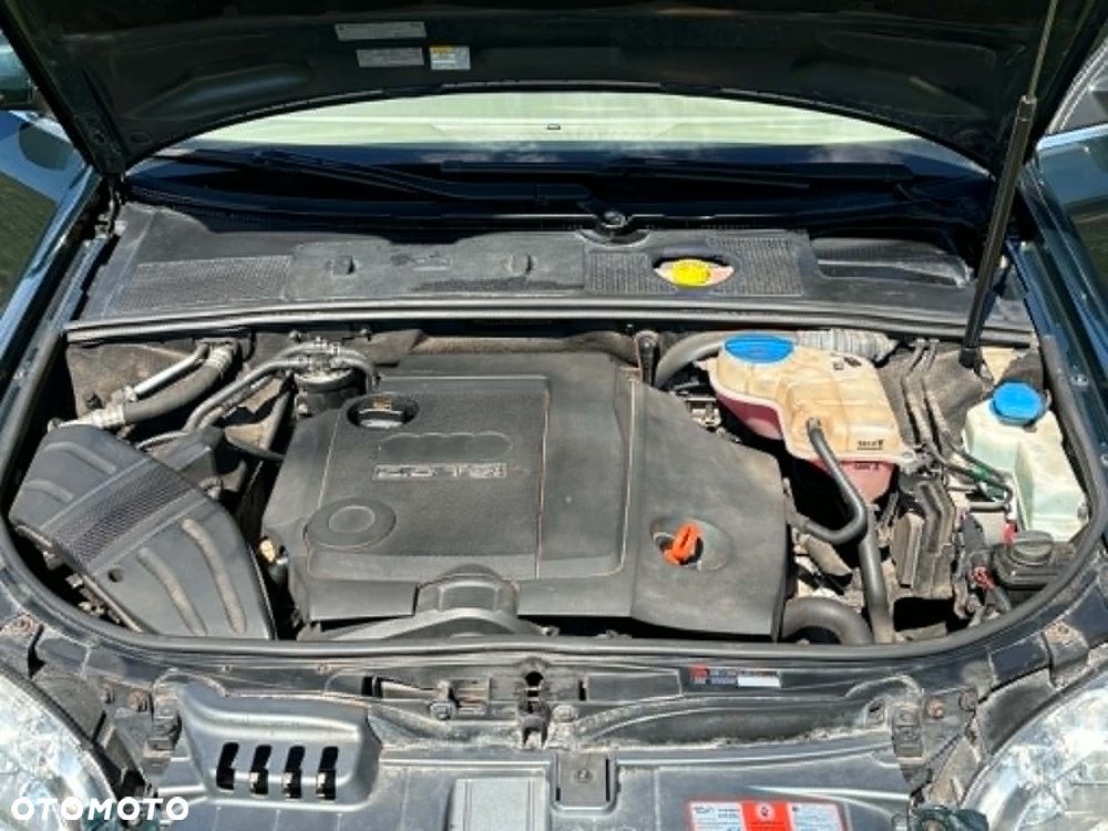 Audi A4 Avant 2.0 TDI - 15