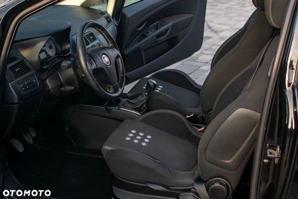 Fiat Grande Punto - 4