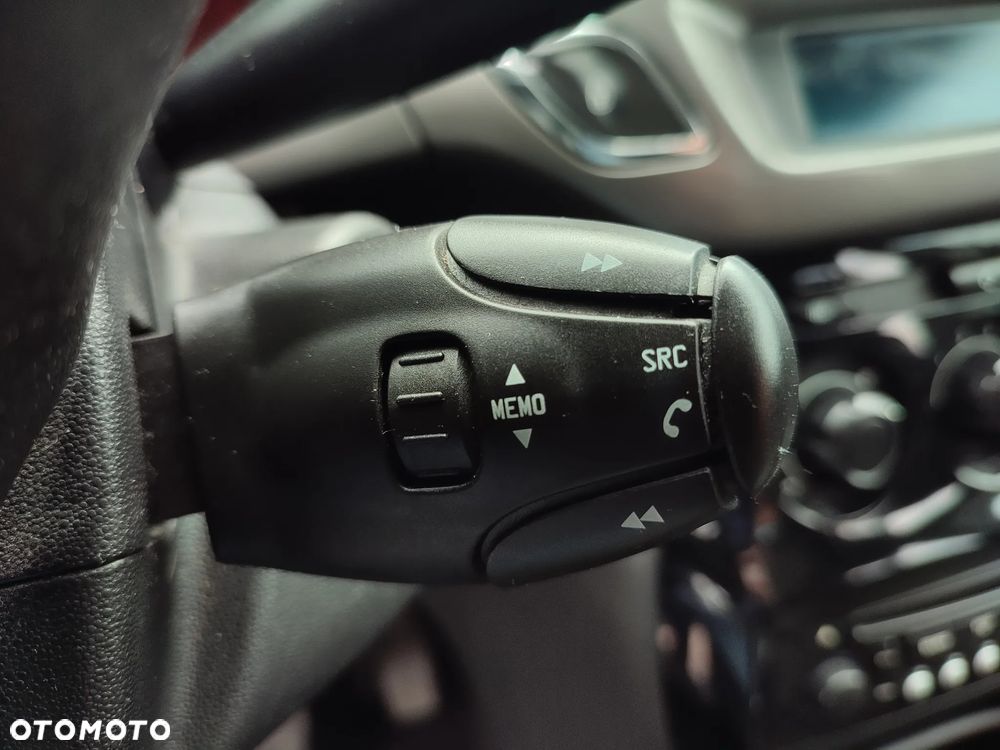 Citroën C3 Pure Tech 110 Stop&Start RED BLOCK - 31