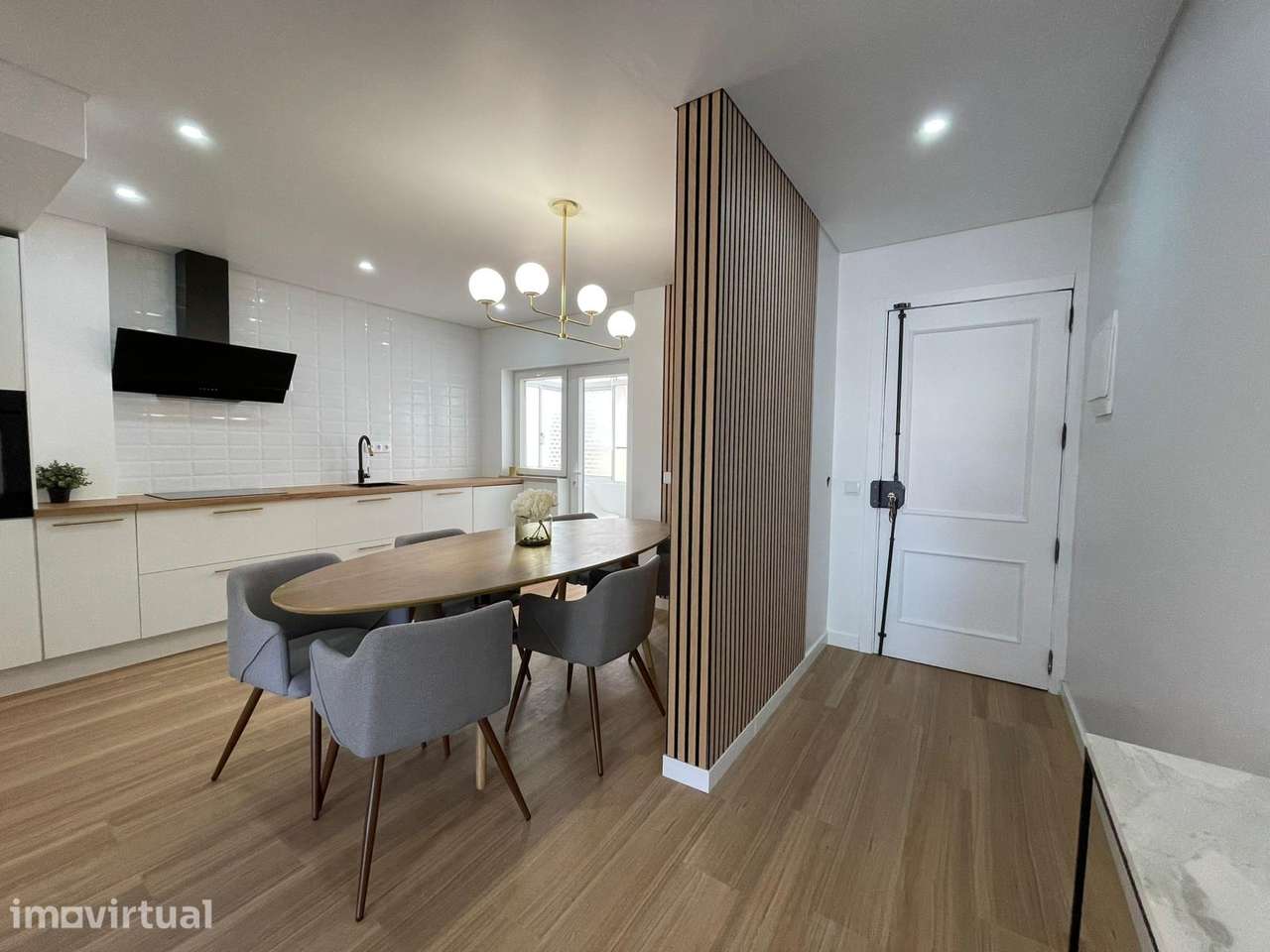 Apartamento T3 remodelado no coração de Vila Real de Santo António - Grande imagem: 3/20