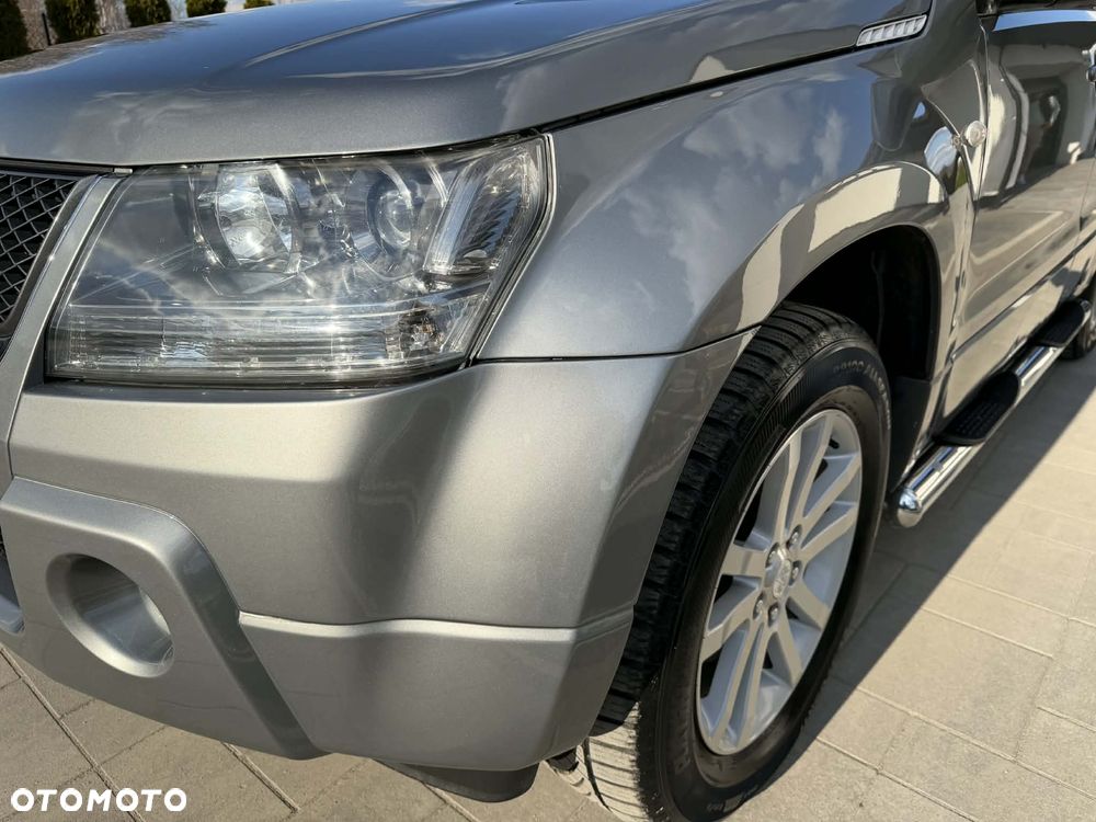 Suzuki Grand Vitara 2.0 Comfort Limited - 22