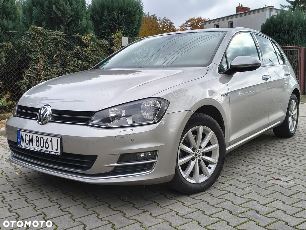 Volkswagen Golf - 8