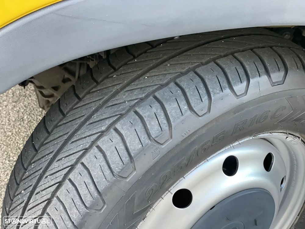 Renault Master 2.5 DCi 120HP MiniBus 16L - 17