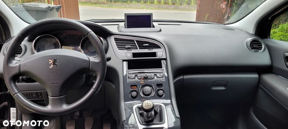 Peugeot 5008 - 16