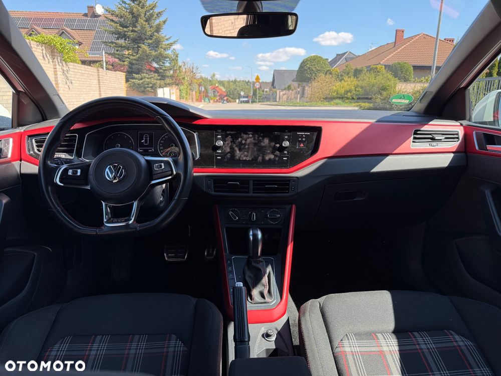 Volkswagen Polo 2.0 TSI DSG GTI - 10