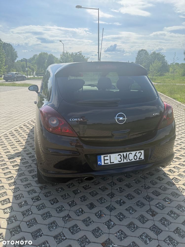 Opel Corsa 1.6T GSI - 3
