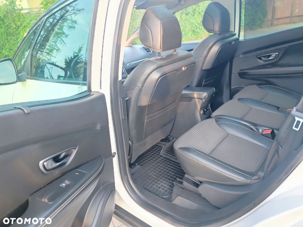 Renault Scenic ENERGY dCi 110 EXPERIENCE - 11