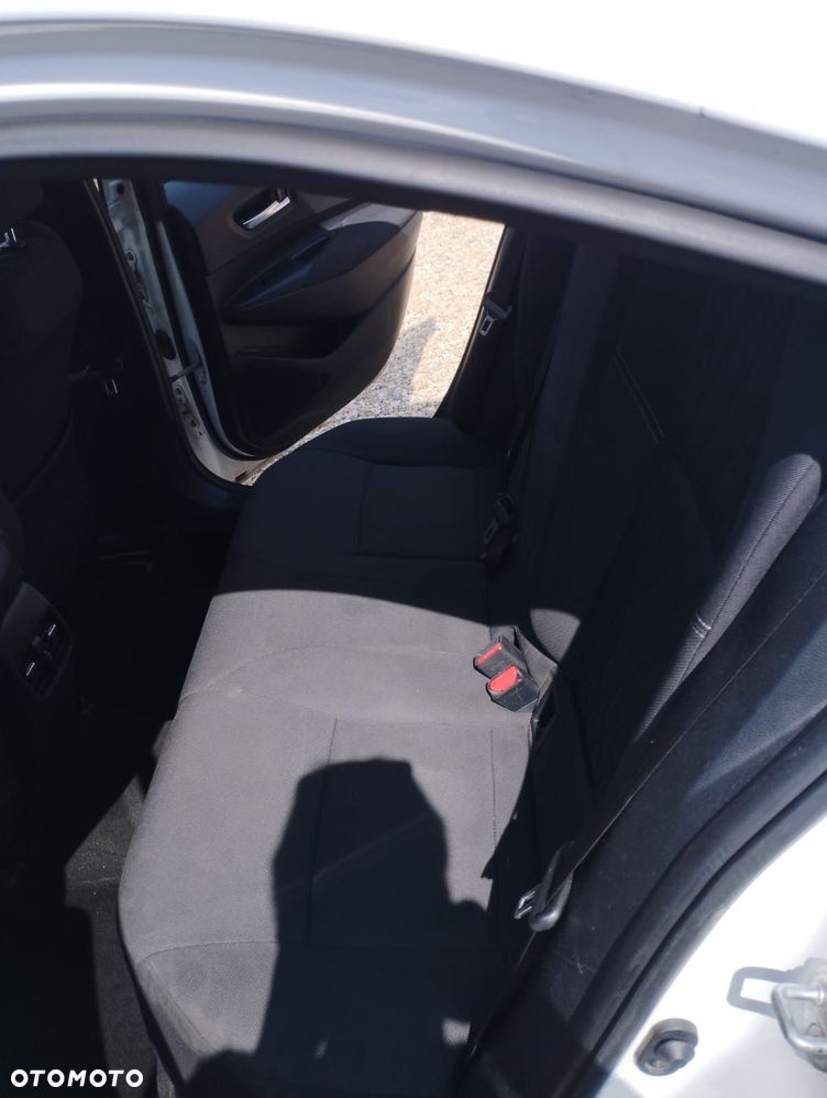 Toyota Corolla 1.6 Comfort - 9