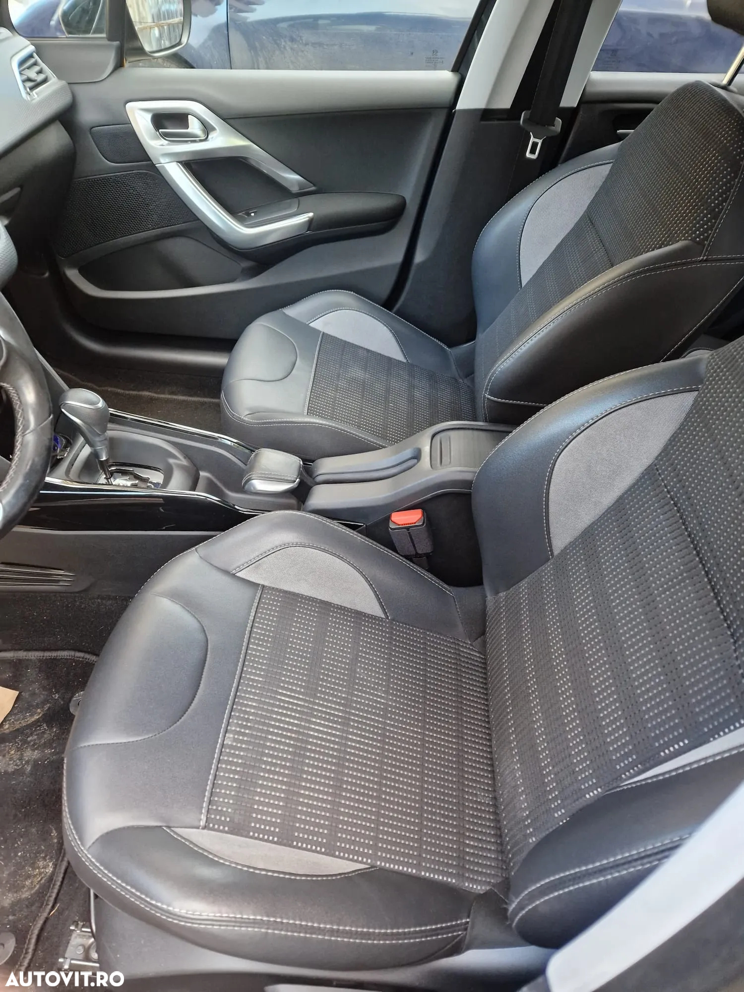 Peugeot 2008 PureTech 110 Stop&Start EAT6 Allure - 10