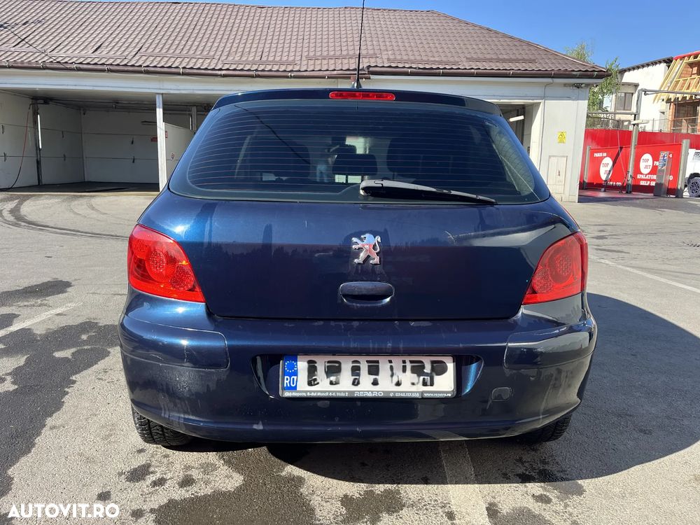 Peugeot 307 1.6 XT - 9