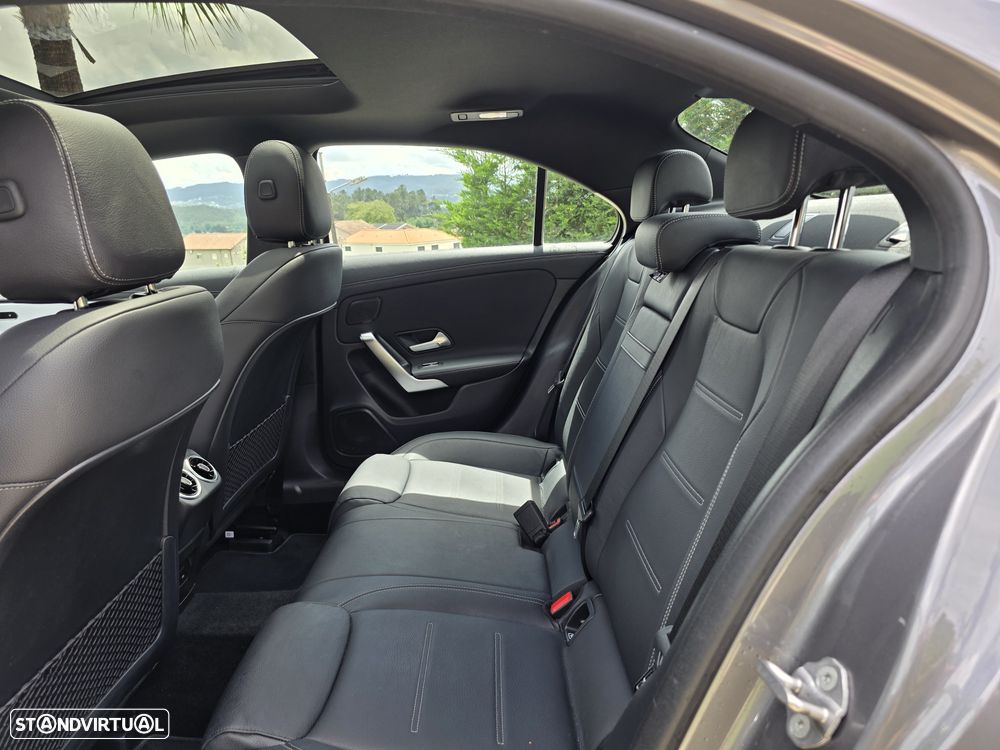 Mercedes-Benz A 250 Limousine e 8G-DCT AMG Line - 21