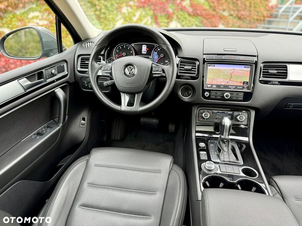 Volkswagen Touareg - 19