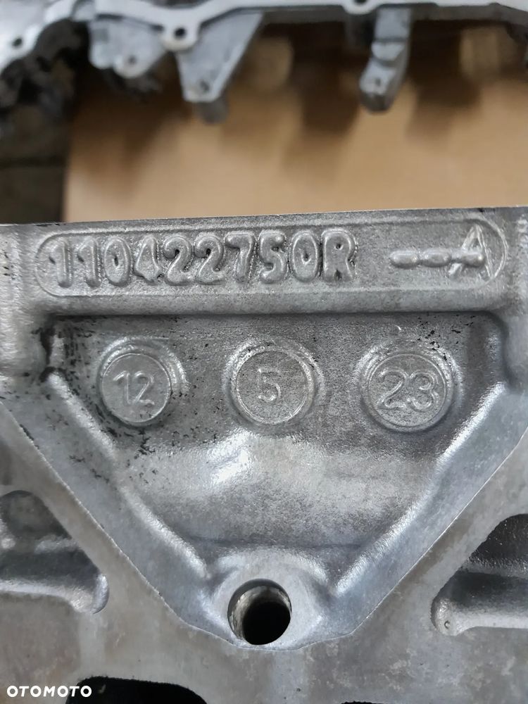 Głowica kompletna Renault Master 2.3 DCI Biturbo 2023r 110422750R - 2