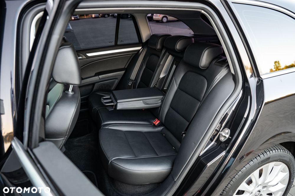 Skoda Superb 2.0 TDI L&K DSG - 8
