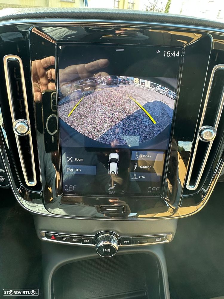 Volvo XC 40 1.5 T5 PHEV Momentum Plus - 16