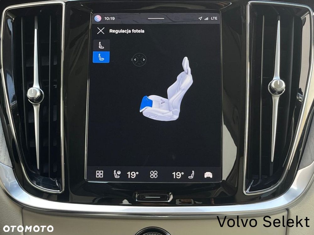 Volvo V60 Cross Country - 27