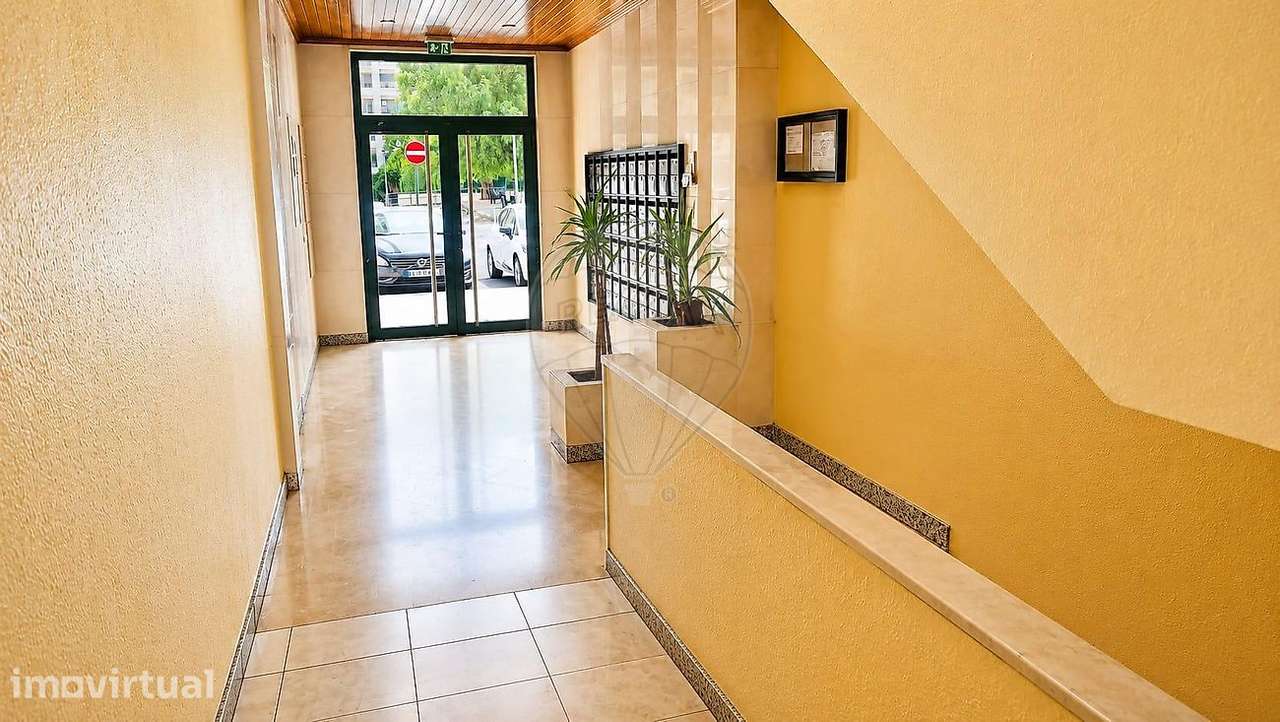 Apartamento T2 para arrendamento - Grande imagem: 4/11