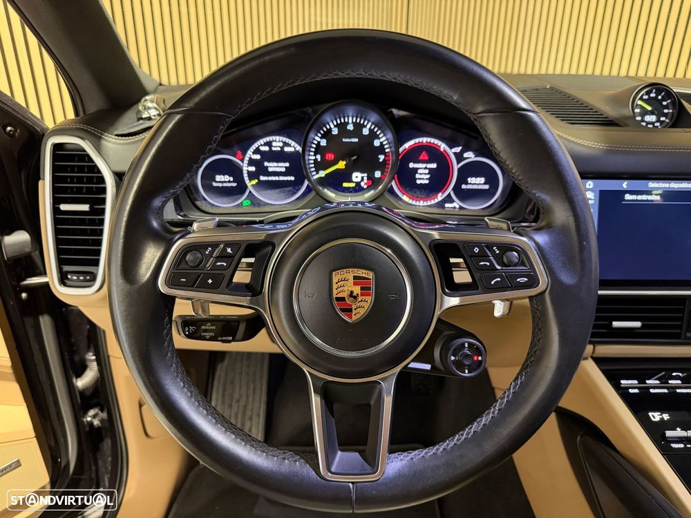 Porsche Cayenne Coupé E-Hybrid Platinum Edition - 15