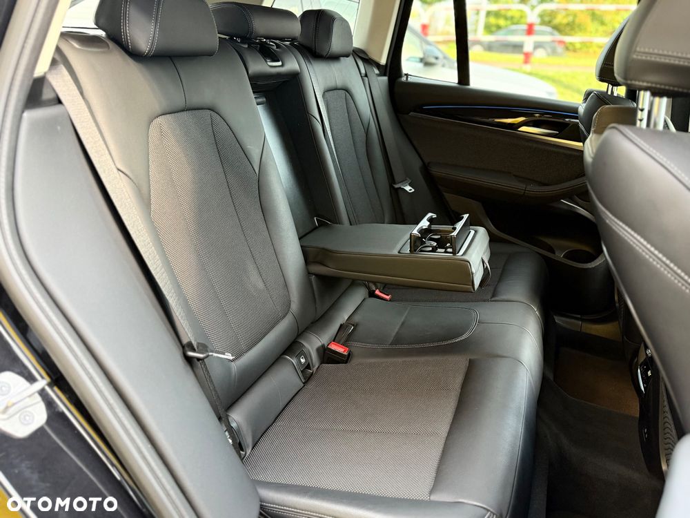 BMW X3 - 22